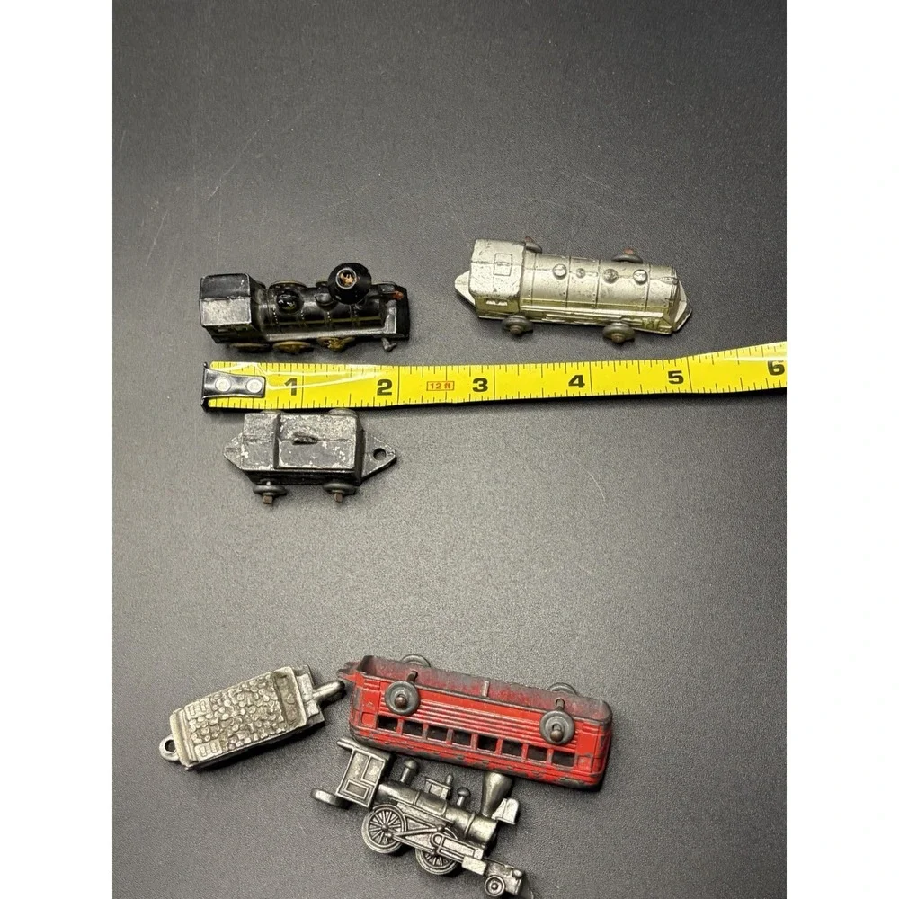 Barclay Train/Locomotive/Toy Miniature Unbranded/Metal Train/Pewter/NYCRR 6 Pcs